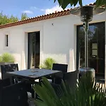 Le Cherche Midi, Entre Nimes, Le Pont Du Gard, Uzes, Arles 4* Marguerittes