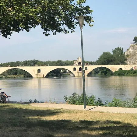 ゲストハウス Le Cherche Midi, Entre Nimes, Le Pont Du Gard, Uzes, Arles 4*