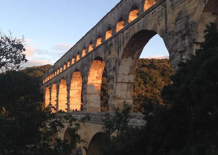 게스트하우스 Le Cherche Midi, Entre Nimes, Le Pont Du Gard, Uzes, Arles